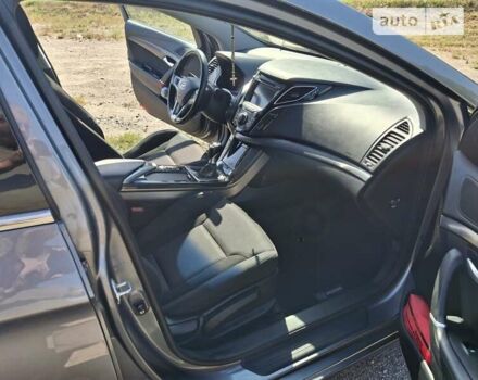 Серый Хендай и40, объемом двигателя 1.7 л и пробегом 238 тыс. км за 9500 $, фото 10 на Automoto.ua