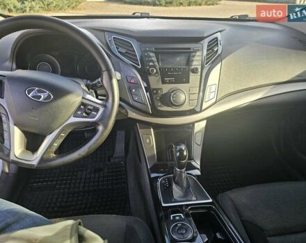 Сірий Хендай і40, об'ємом двигуна 1.7 л та пробігом 272 тис. км за 9200 $, фото 9 на Automoto.ua