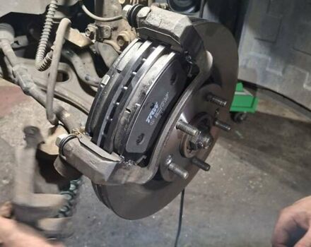 Серый Хендай и40, объемом двигателя 1.7 л и пробегом 238 тыс. км за 9500 $, фото 11 на Automoto.ua