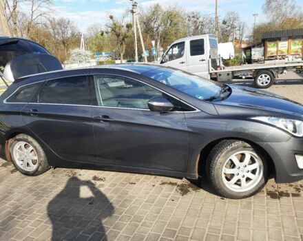 Серый Хендай и40, объемом двигателя 1.7 л и пробегом 220 тыс. км за 10200 $, фото 5 на Automoto.ua