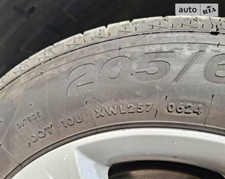 Серый Хендай и40, объемом двигателя 1.7 л и пробегом 238 тыс. км за 9500 $, фото 9 на Automoto.ua