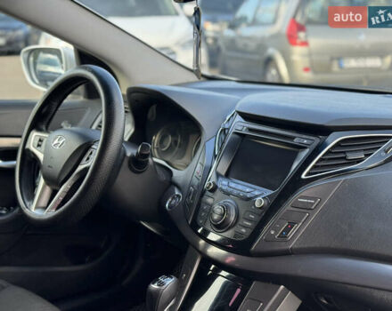 Сірий Хендай і40, об'ємом двигуна 1.69 л та пробігом 220 тис. км за 9499 $, фото 26 на Automoto.ua