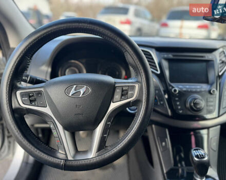 Сірий Хендай і40, об'ємом двигуна 1.69 л та пробігом 220 тис. км за 9499 $, фото 31 на Automoto.ua