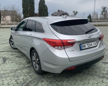 Сірий Хендай і40, об'ємом двигуна 1.7 л та пробігом 230 тис. км за 8900 $, фото 2 на Automoto.ua