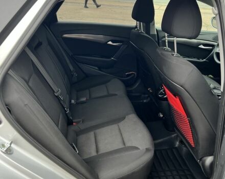 Серый Хендай и40, объемом двигателя 1.7 л и пробегом 179 тыс. км за 12700 $, фото 6 на Automoto.ua