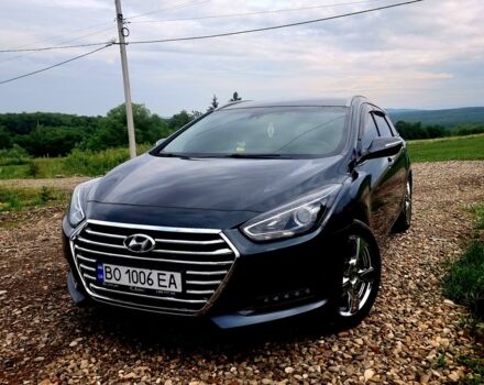 Серый Хендай и40, объемом двигателя 1.7 л и пробегом 217 тыс. км за 11999 $, фото 4 на Automoto.ua