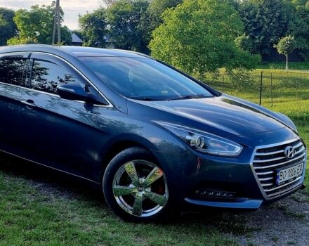 Серый Хендай и40, объемом двигателя 1.7 л и пробегом 217 тыс. км за 11999 $, фото 2 на Automoto.ua