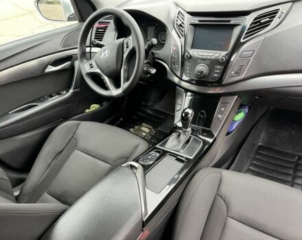 Серый Хендай и40, объемом двигателя 1.7 л и пробегом 179 тыс. км за 12700 $, фото 4 на Automoto.ua