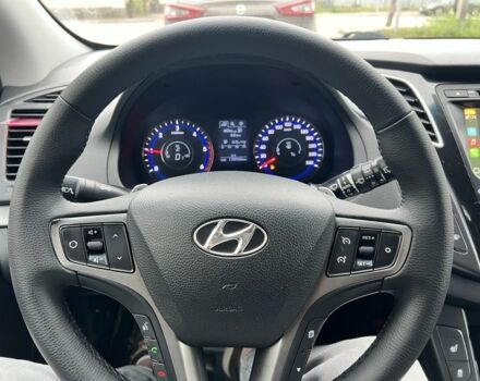 Серый Хендай и40, объемом двигателя 1.7 л и пробегом 179 тыс. км за 12700 $, фото 12 на Automoto.ua