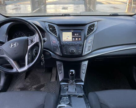 Серый Хендай и40, объемом двигателя 1.69 л и пробегом 164 тыс. км за 13999 $, фото 10 на Automoto.ua