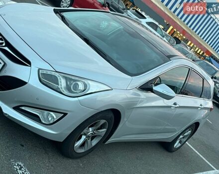 Сірий Хендай і40, об'ємом двигуна 1.7 л та пробігом 230 тис. км за 9500 $, фото 1 на Automoto.ua