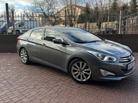 Хендай і40 2013 у Одесі на Automoto.ua Сірий Хендай і40, об'ємом двигуна 1.7 л та пробігом 250 тис. км за 10500 $, фото 1 на Automoto.ua