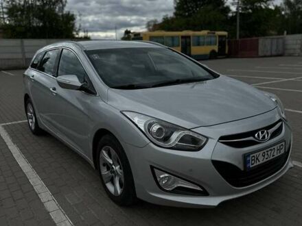Хендай и40 2014 в Ровно на Automoto.ua Серый Хендай и40, объемом двигателя 1.7 л и пробегом 286 тыс. км за 10000 $, фото 1 на Automoto.ua