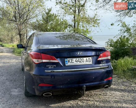 Синий Хендай и40, объемом двигателя 1.7 л и пробегом 315 тыс. км за 10000 $, фото 5 на Automoto.ua