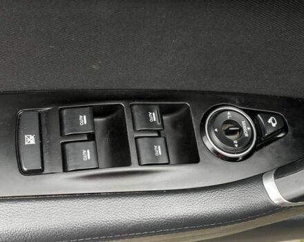 Синий Хендай и40, объемом двигателя 1.7 л и пробегом 321 тыс. км за 9400 $, фото 8 на Automoto.ua