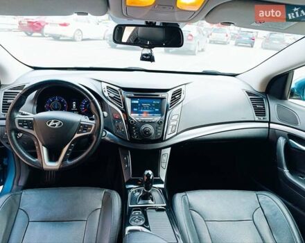 Синій Хендай і40, об'ємом двигуна 1.7 л та пробігом 194 тис. км за 11200 $, фото 7 на Automoto.ua