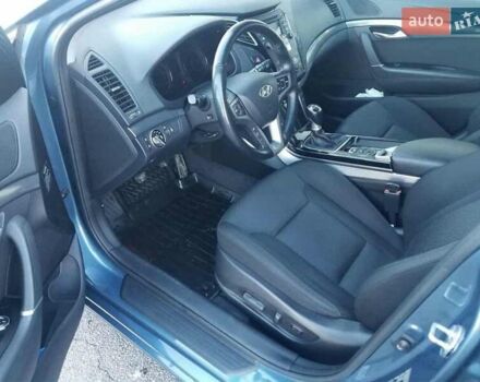 Синій Хендай і40, об'ємом двигуна 1.7 л та пробігом 278 тис. км за 8900 $, фото 10 на Automoto.ua