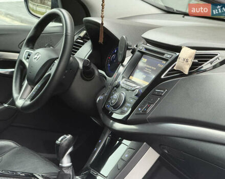 Синий Хендай и40, объемом двигателя 1.69 л и пробегом 277 тыс. км за 8500 $, фото 32 на Automoto.ua