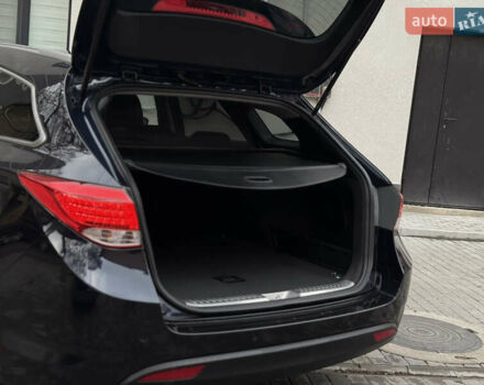 Синій Хендай і40, об'ємом двигуна 1.69 л та пробігом 275 тис. км за 8100 $, фото 27 на Automoto.ua