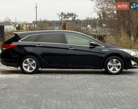 Синий Хендай и40, объемом двигателя 1.69 л и пробегом 277 тыс. км за 8500 $, фото 11 на Automoto.ua