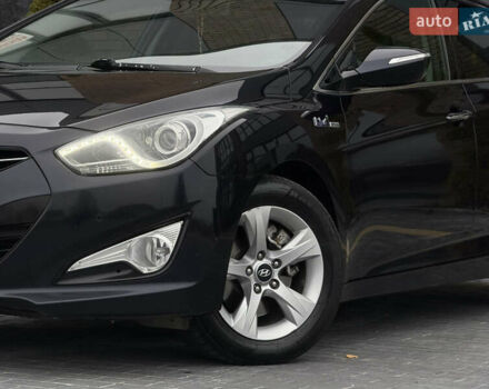 Синий Хендай и40, объемом двигателя 1.69 л и пробегом 277 тыс. км за 8500 $, фото 7 на Automoto.ua