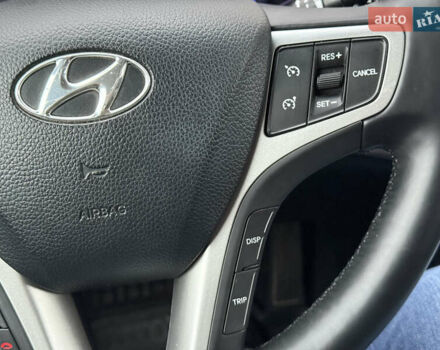 Синий Хендай и40, объемом двигателя 1.69 л и пробегом 277 тыс. км за 8500 $, фото 46 на Automoto.ua