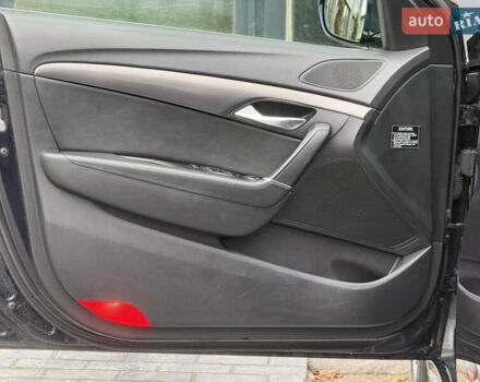 Синий Хендай и40, объемом двигателя 1.69 л и пробегом 277 тыс. км за 8500 $, фото 35 на Automoto.ua