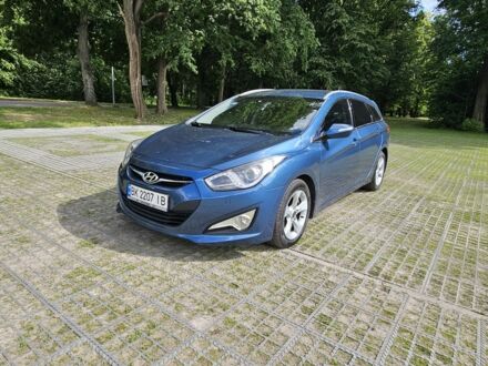 Хендай и40 2012 в Киеве на Automoto.ua Синий Хендай и40, объемом двигателя 1.7 л и пробегом 96 тыс. км за 7500 $, фото 1 на Automoto.ua