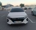 Белый Хендай Ioniq, объемом двигателя 0 л и пробегом 106 тыс. км за 13599 $, фото 1 на Automoto.ua
