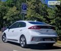 Білий Хендай Ioniq, об'ємом двигуна 0 л та пробігом 131 тис. км за 16700 $, фото 6 на Automoto.ua