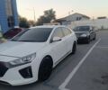 Белый Хендай Ioniq, объемом двигателя 0 л и пробегом 106 тыс. км за 13599 $, фото 2 на Automoto.ua