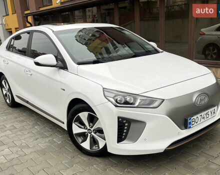Белый Хендай Ioniq, объемом двигателя 0 л и пробегом 158 тыс. км за 13200 $, фото 1 на Automoto.ua