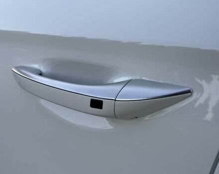 Белый Хендай Ioniq, объемом двигателя 0 л и пробегом 97 тыс. км за 12900 $, фото 13 на Automoto.ua