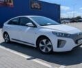 Білий Хендай Ioniq, об'ємом двигуна 0 л та пробігом 180 тис. км за 13300 $, фото 1 на Automoto.ua