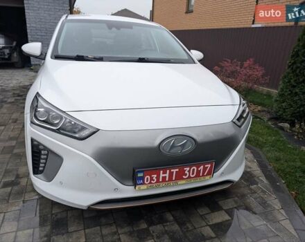 Белый Хендай Ioniq, объемом двигателя 0 л и пробегом 138 тыс. км за 12800 $, фото 9 на Automoto.ua