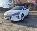 Белый Хендай Ioniq, объемом двигателя 0 л и пробегом 98 тыс. км за 12300 $, фото 1 на Automoto.ua