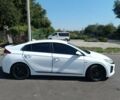 Белый Хендай Ioniq, объемом двигателя 0 л и пробегом 106 тыс. км за 13599 $, фото 8 на Automoto.ua
