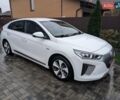 Белый Хендай Ioniq, объемом двигателя 0 л и пробегом 138 тыс. км за 12800 $, фото 1 на Automoto.ua