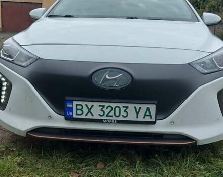 Хендай Ioniq 2016 у Хмельницькому на Automoto.ua Білий Хендай Ioniq, об'ємом двигуна 0 л та пробігом 230 тис. км за 12800 $, фото 6 на Automoto.ua