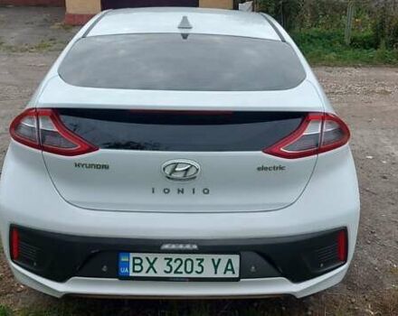 Хендай Ioniq 2016 у Хмельницькому на Automoto.ua Білий Хендай Ioniq, об'ємом двигуна 0 л та пробігом 230 тис. км за 12800 $, фото 20 на Automoto.ua