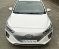 Белый Хендай Ioniq, объемом двигателя 0 л и пробегом 158 тыс. км за 13200 $, фото 8 на Automoto.ua