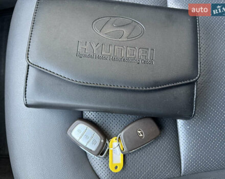 Белый Хендай Ioniq, объемом двигателя 0 л и пробегом 115 тыс. км за 12000 $, фото 15 на Automoto.ua