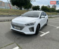 Белый Хендай Ioniq, объемом двигателя 0 л и пробегом 165 тыс. км за 12000 $, фото 1 на Automoto.ua
