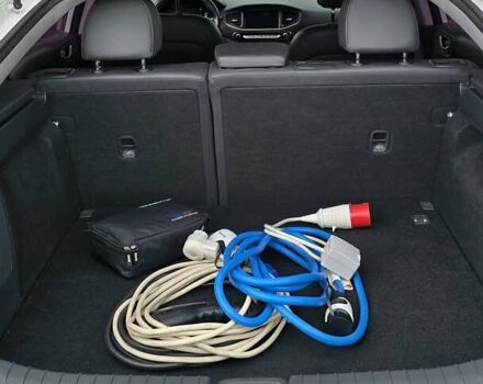 Хендай Ioniq 2017 в Кривом Роге на Automoto.ua Белый Хендай Ioniq, объемом двигателя 0 л и пробегом 69 тыс. км за 15900 $, фото 21 на Automoto.ua