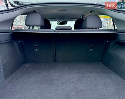 Білий Хендай Ioniq, об'ємом двигуна 0 л та пробігом 102 тис. км за 12200 $, фото 19 на Automoto.ua