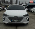 Белый Хендай Ioniq, объемом двигателя 0 л и пробегом 118 тыс. км за 10750 $, фото 2 на Automoto.ua
