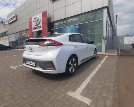 Белый Хендай Ioniq, объемом двигателя 0 л и пробегом 102 тыс. км за 13000 $, фото 7 на Automoto.ua