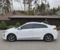 Белый Хендай Ioniq, объемом двигателя 0 л и пробегом 142 тыс. км за 13300 $, фото 3 на Automoto.ua