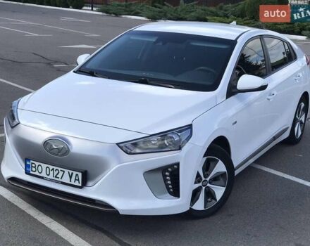 Белый Хендай Ioniq, объемом двигателя 0 л и пробегом 94 тыс. км за 18999 $, фото 33 на Automoto.ua