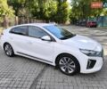 Хендай Ioniq 2017 в Одессе на Automoto.ua Белый Хендай Ioniq, объемом двигателя 1.6 л и пробегом 92 тыс. км за 12888 $, фото 13 на Automoto.ua